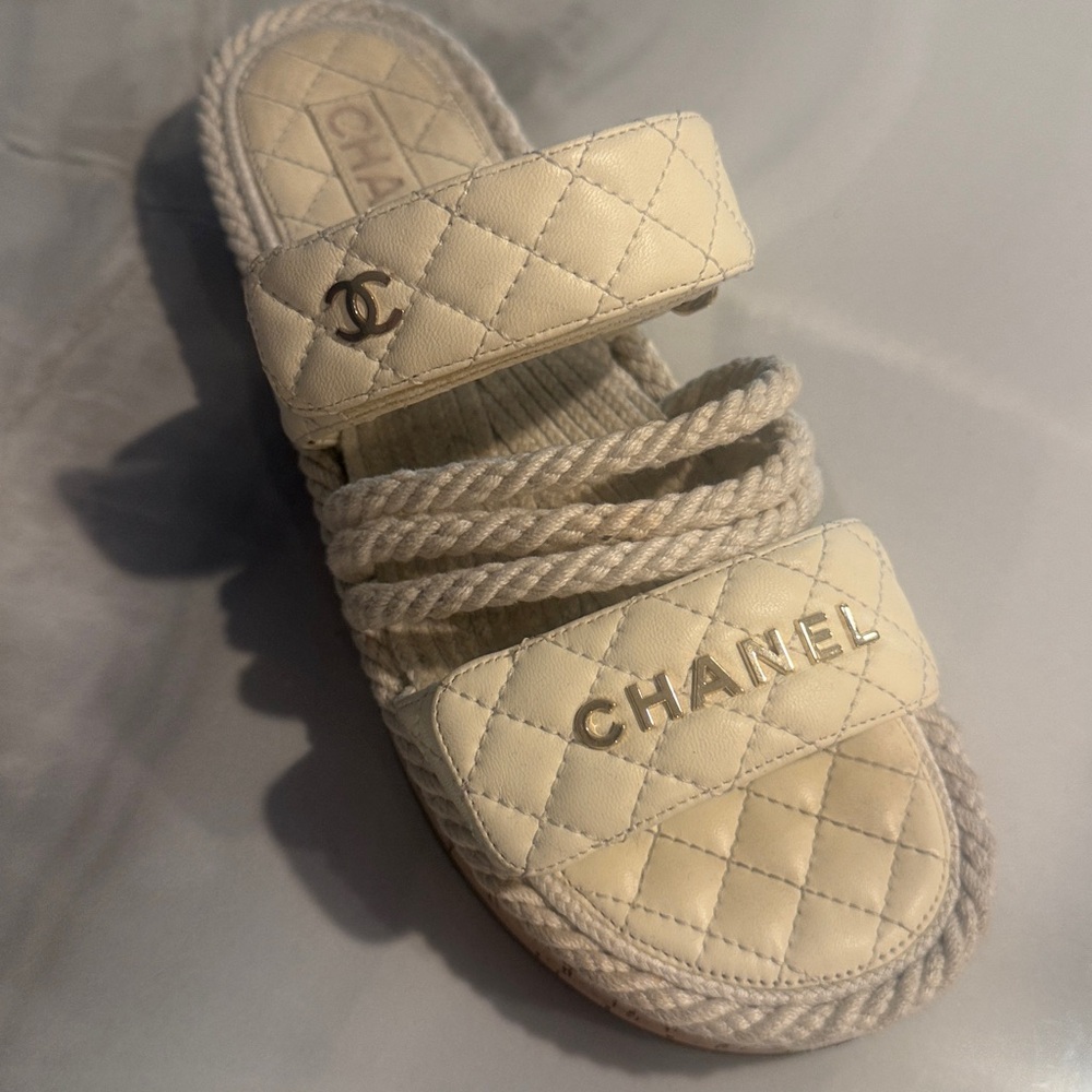 CHANEL Cream Quilted Rope Strap Slide Sandals - Picture 3 of 11